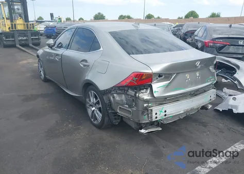 2018 Lexus Is 300 z USA, uszkodzony, nr VIN JTHBA1D29J5082742